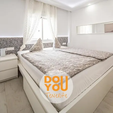 Holiday Apartments Oasis Los Cristianos  Exterior photo