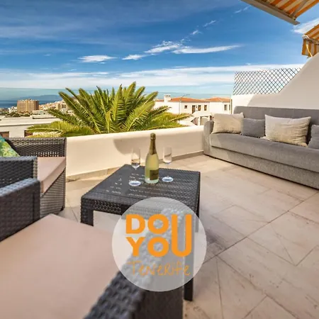 Holiday Apartments Oasis Los Cristianos  Exterior photo