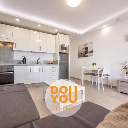 Holiday Apartments Oasis Los Cristianos  Exterior photo