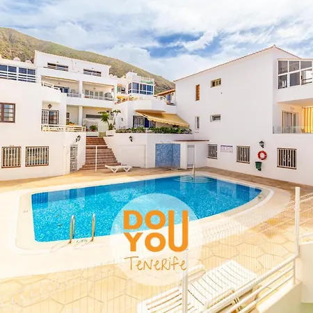 Holiday Apartments Oasis Los Cristianos  Exterior photo