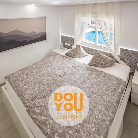 Holiday Apartments Oasis Los Cristianos  Exterior photo