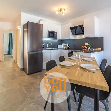 Holiday Apartments Oasis Los Cristianos  Exterior photo