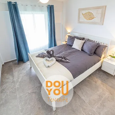 Holiday Apartments Oasis Los Cristianos  Exterior photo