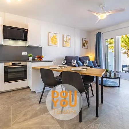 Holiday Apartments Oasis Los Cristianos  Exterior photo