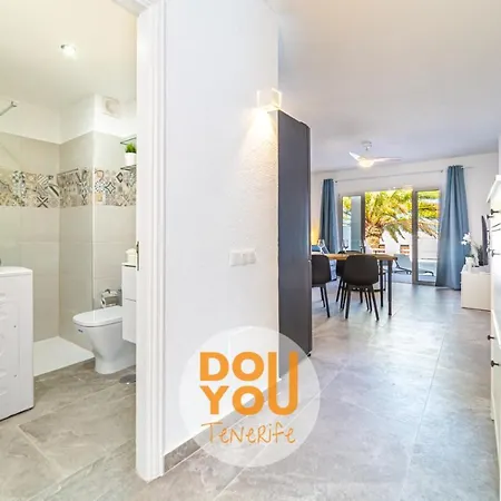 Holiday Apartments Oasis Los Cristianos  Exterior photo
