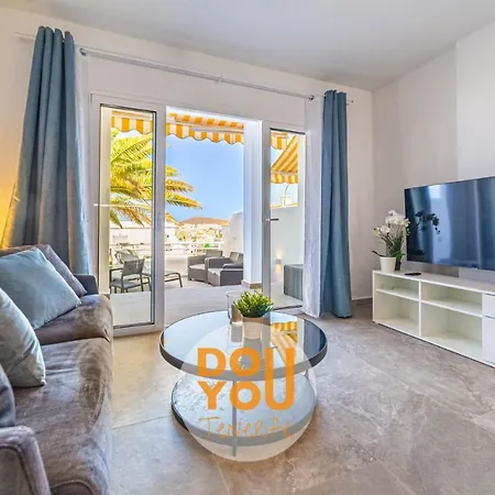 Holiday Apartments Oasis Los Cristianos  Exterior photo